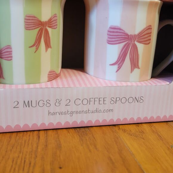 Coquette bow set of two mugs and stirrers Harvest Green Studio - Picture 6 of 6